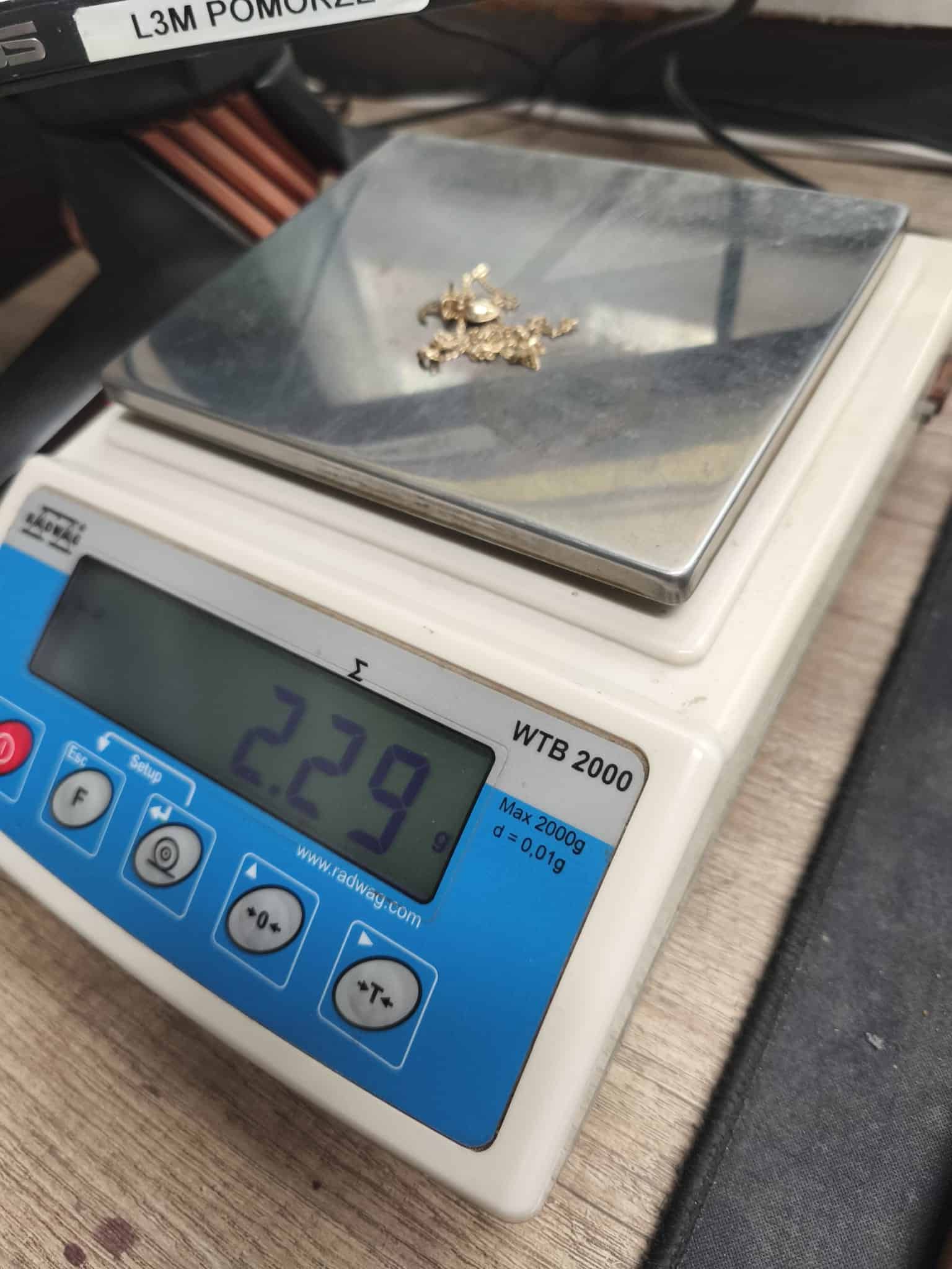 585 ZŁOTO ŁAŃCUSZEK Z ZAWIESZKĄ 2,29G LL 309/2026 P1