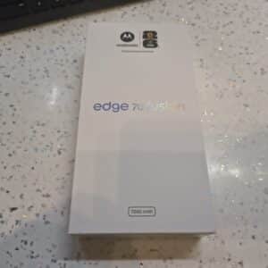 SMARTFON MOTOROLA EDGE 70 FUSION 5G 12/256GB  W PUD NA CZESCI LL345/2026 P3
